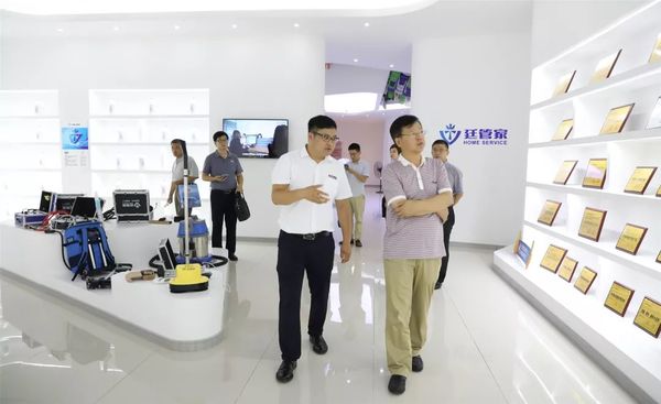 海港區(qū)政府領導蒞臨乾港 海港區(qū)政府領導蒞臨乾港